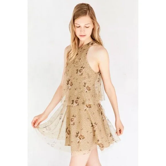 Kimchi Women Floral Mini Ruffle Dress Size 0 Urban Outfitters Romantic - Picture 7 of 16